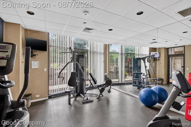 5000 Town Center 1402, Southfield, MI 48075