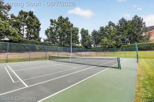 5000 Town Center 1402, Southfield, MI 48075