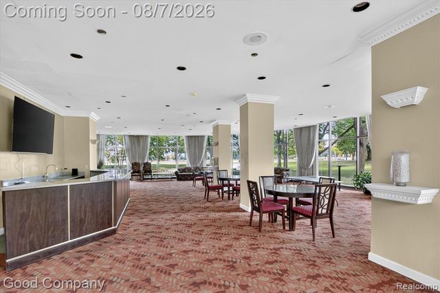 5000 Town Center 1402, Southfield, MI 48075