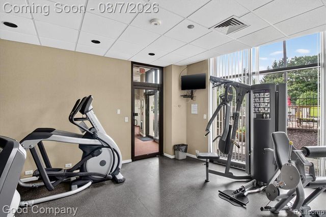 5000 Town Center 1402, Southfield, MI 48075