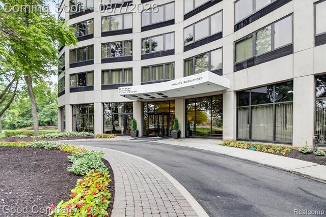 5000 Town Center 1402, Southfield, MI 48075