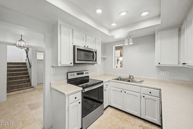 913 E LAGUNA Drive, Tempe, AZ 85282