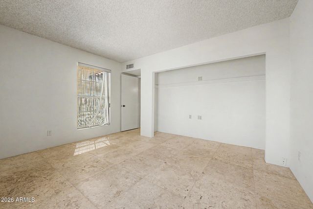 913 E LAGUNA Drive, Tempe, AZ 85282