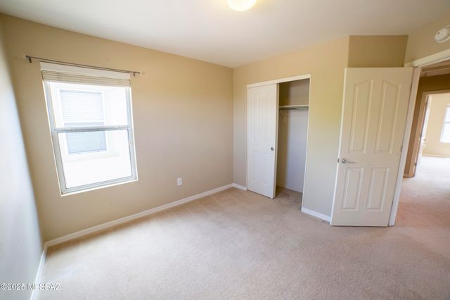 150 W Paseo Celestial, Sahuarita, AZ 85629