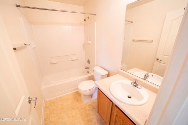 150 W Paseo Celestial, Sahuarita, AZ 85629