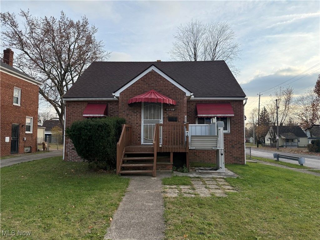 16008 Harvard Avenue, Cleveland, OH 44128