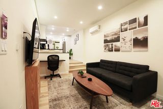 9040 Phyllis Avenue A2, West Hollywood, CA 90069
