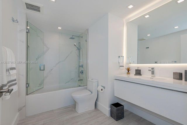 2301 Collins Ave 739, Miami Beach, FL 33139