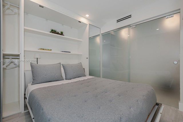 2301 Collins Ave 739, Miami Beach, FL 33139