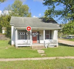 322 S 3rd Street, Louisiana, MO 63353