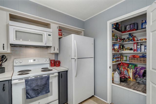 1707 W Glenwood Street, Springfield, MO 65807