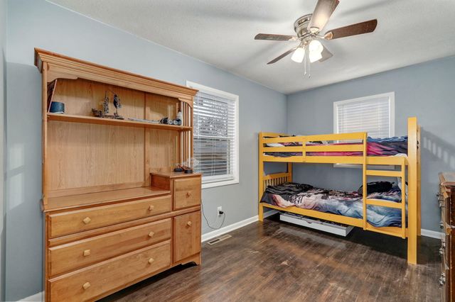 1707 W Glenwood Street, Springfield, MO 65807