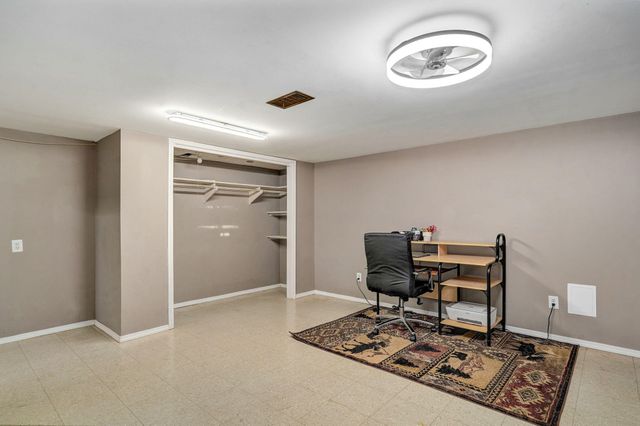 1707 W Glenwood Street, Springfield, MO 65807