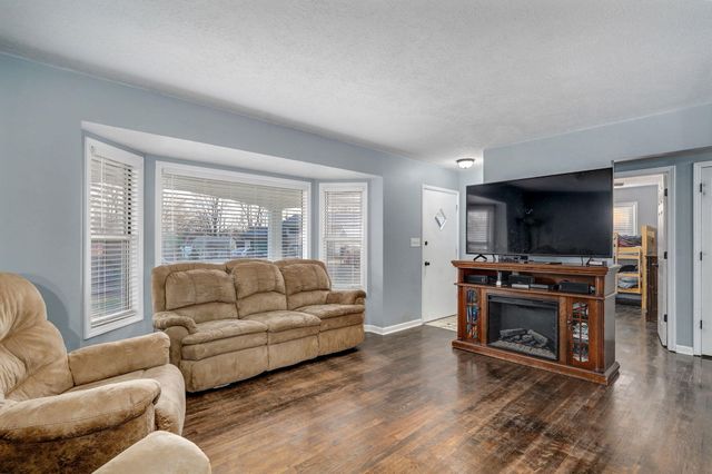 1707 W Glenwood Street, Springfield, MO 65807