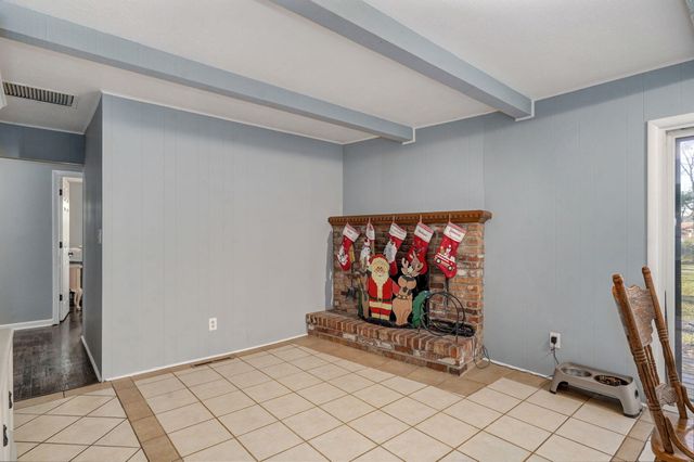 1707 W Glenwood Street, Springfield, MO 65807