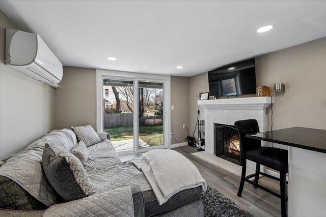 9 Hillcrest Avenue, Pembroke, NH 03275