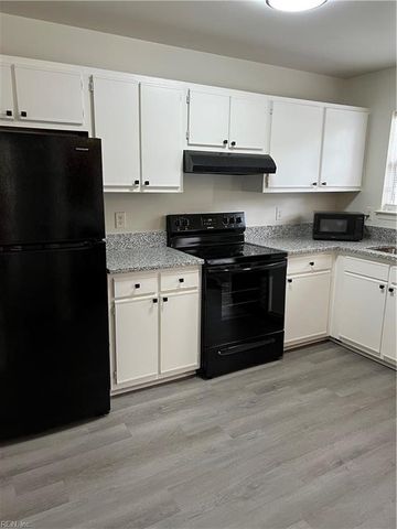 30 Williamson Park Dr Apt C, Newport News, VA 23608