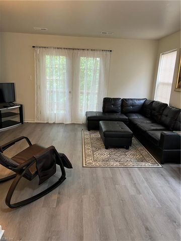 30 Williamson Park Dr Apt C, Newport News, VA 23608