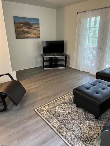 30 Williamson Park Dr Apt C, Newport News, VA 23608
