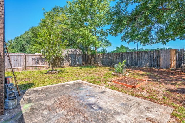 106 Campbell Avenue, Crestview, FL 32536