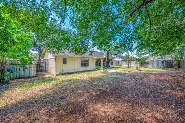 106 Campbell Avenue, Crestview, FL 32536