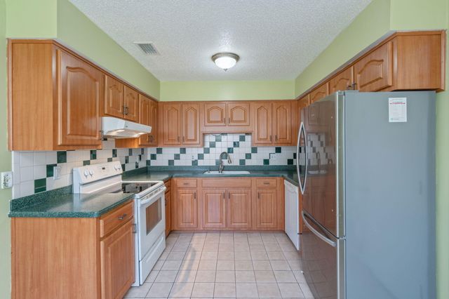 106 Campbell Avenue, Crestview, FL 32536