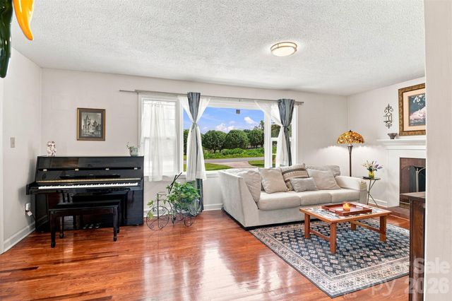 515 Lakewood Drive, Gastonia, NC 28056