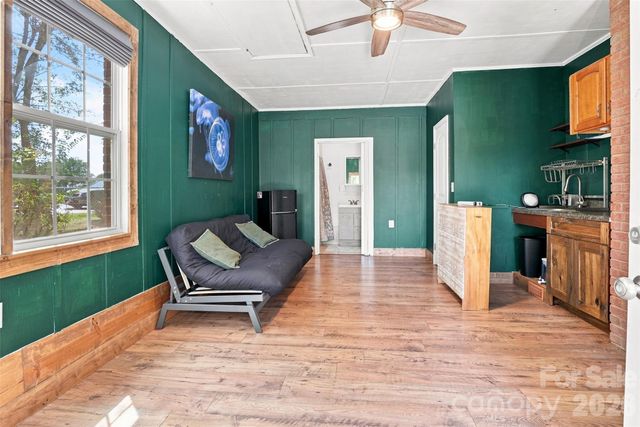 515 Lakewood Drive, Gastonia, NC 28056