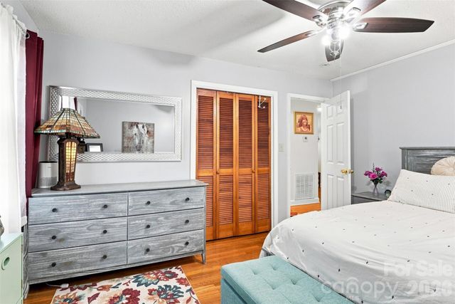 515 Lakewood Drive, Gastonia, NC 28056