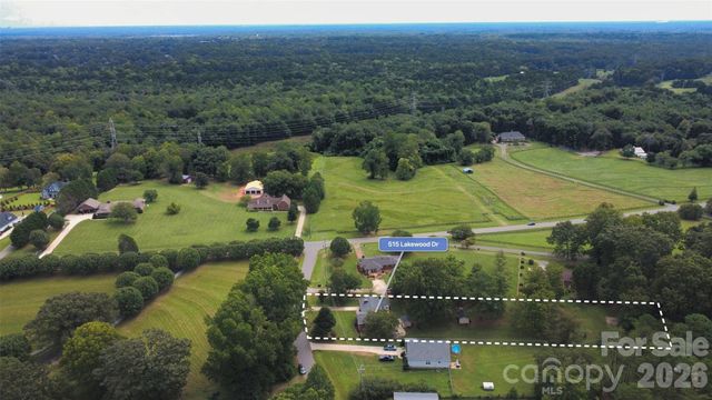 515 Lakewood Drive, Gastonia, NC 28056