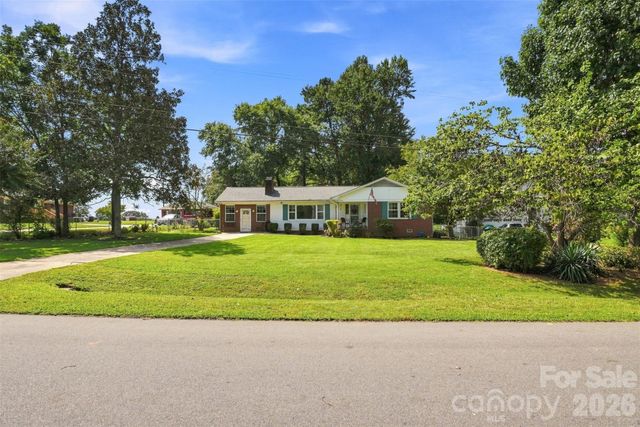 515 Lakewood Drive, Gastonia, NC 28056