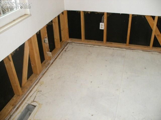 2195 Farnsworth Drive, Colorado Springs, CO 80916