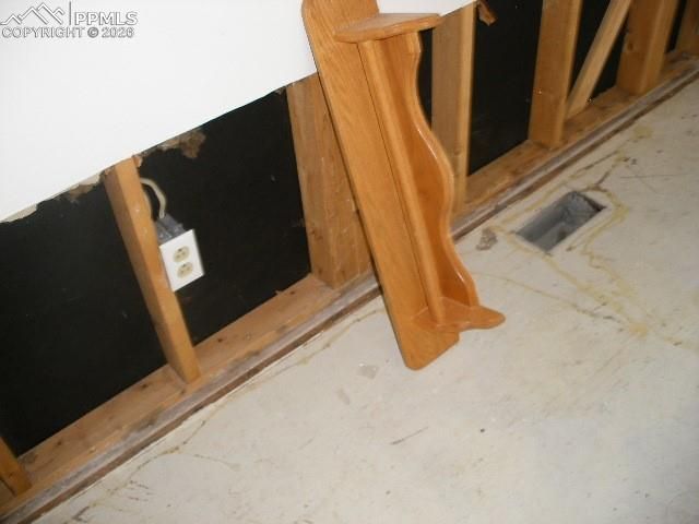 2195 Farnsworth Drive, Colorado Springs, CO 80916