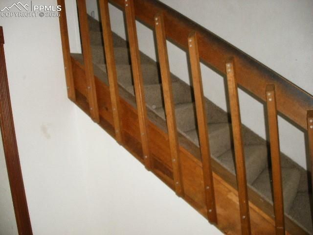 2195 Farnsworth Drive, Colorado Springs, CO 80916