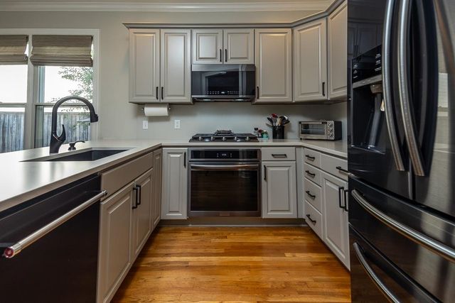 143 HARBOR ISLE CIR N, Memphis, TN 38103