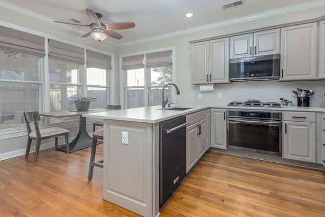 143 HARBOR ISLE CIR N, Memphis, TN 38103