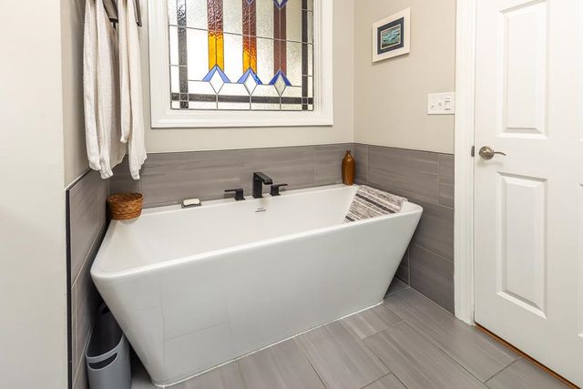 143 HARBOR ISLE CIR N, Memphis, TN 38103