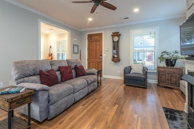 143 HARBOR ISLE CIR N, Memphis, TN 38103