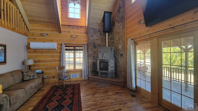 3425 Vaughn View Dr, Pueblo, CO 81005