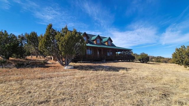 3425 Vaughn View Dr, Pueblo, CO 81005