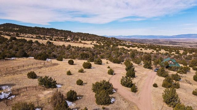 3425 Vaughn View Dr, Pueblo, CO 81005