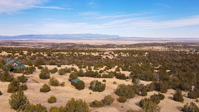 3425 Vaughn View Dr, Pueblo, CO 81005