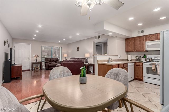 1575 West Warm Springs Road 1813, Henderson, NV 89014