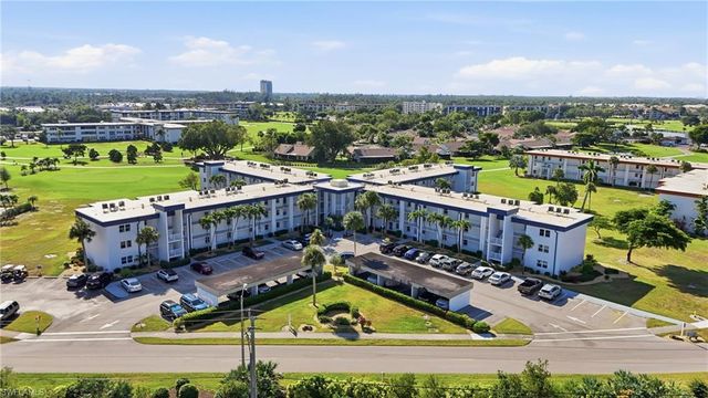 1724 Pine Valley DR # 213, Fort Myers, FL 33907