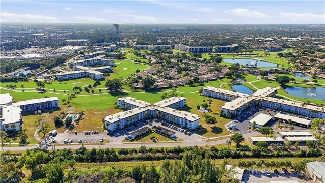 1724 Pine Valley DR # 213, Fort Myers, FL 33907