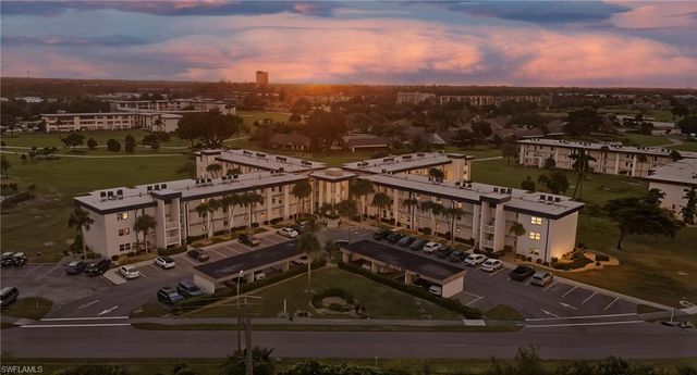 1724 Pine Valley DR # 213, Fort Myers, FL 33907