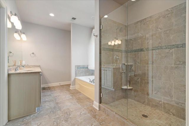 1988 General Warfield Way, Lexington, KY 40505