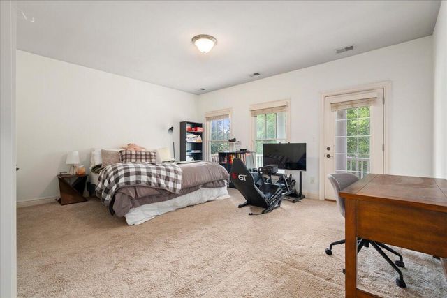1988 General Warfield Way, Lexington, KY 40505