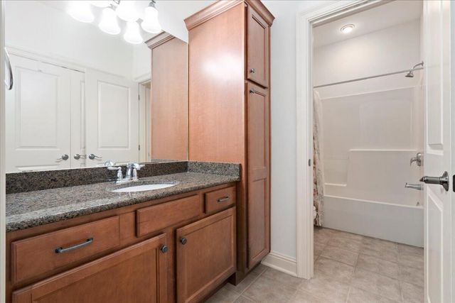 1988 General Warfield Way, Lexington, KY 40505