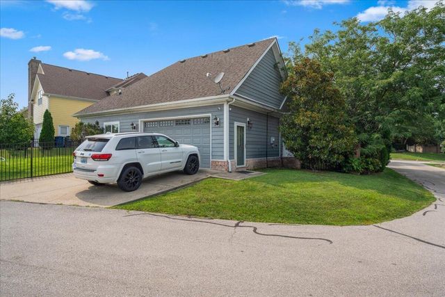 1988 General Warfield Way, Lexington, KY 40505